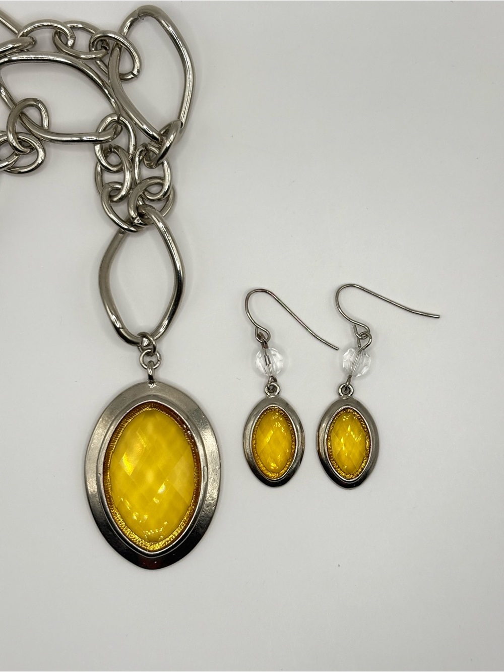 Yellow Gold Oval Pendant Necklace and Earrings Set